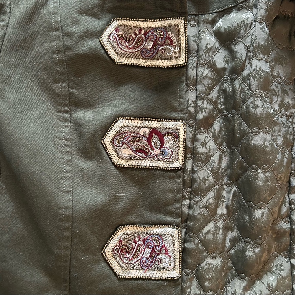 Chico’s Military-Style Embroidered Jacket – Size 0 - Picture 8 of 11